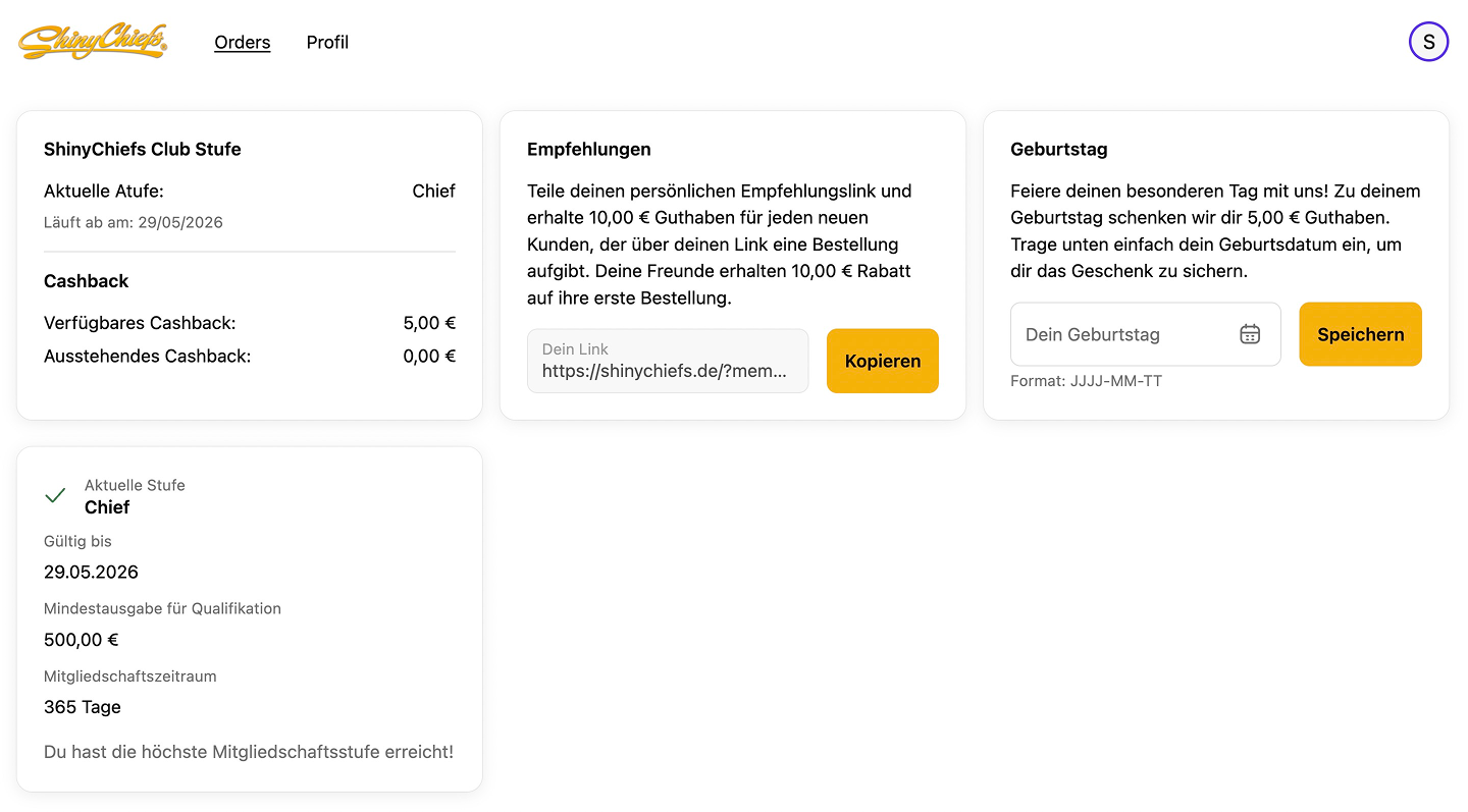 Das ShinyChiefs Club Konto: aktuelle Stufe, verfügbares Cashback, Empfehlungslink und Geburtstagsgeschenk an einem Ort.